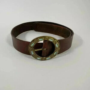 90’s Brown Leather Belt round turquoise detailed buckle